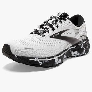 Women’s brooks ghost 14 camo white/black and grey running tennis shoe size 8.5